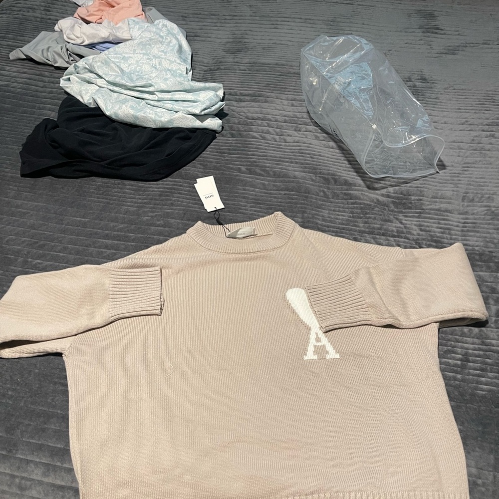 ami paris sweater beige